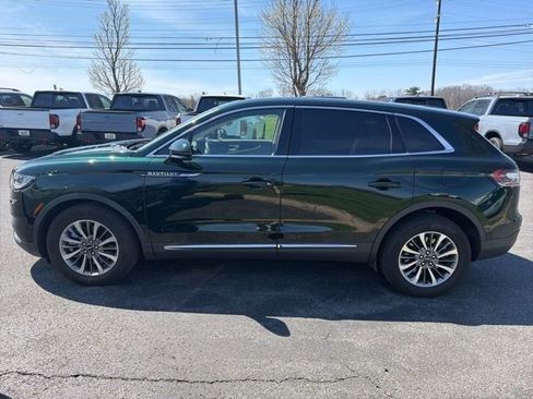 Used 2021 Lincoln Nautilus Reserve AWD/4WD image 2