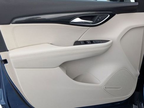 Used 2023 Buick Envision Preferred image 12