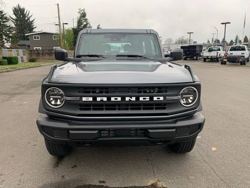 New 2025 Ford Bronco Base image 9