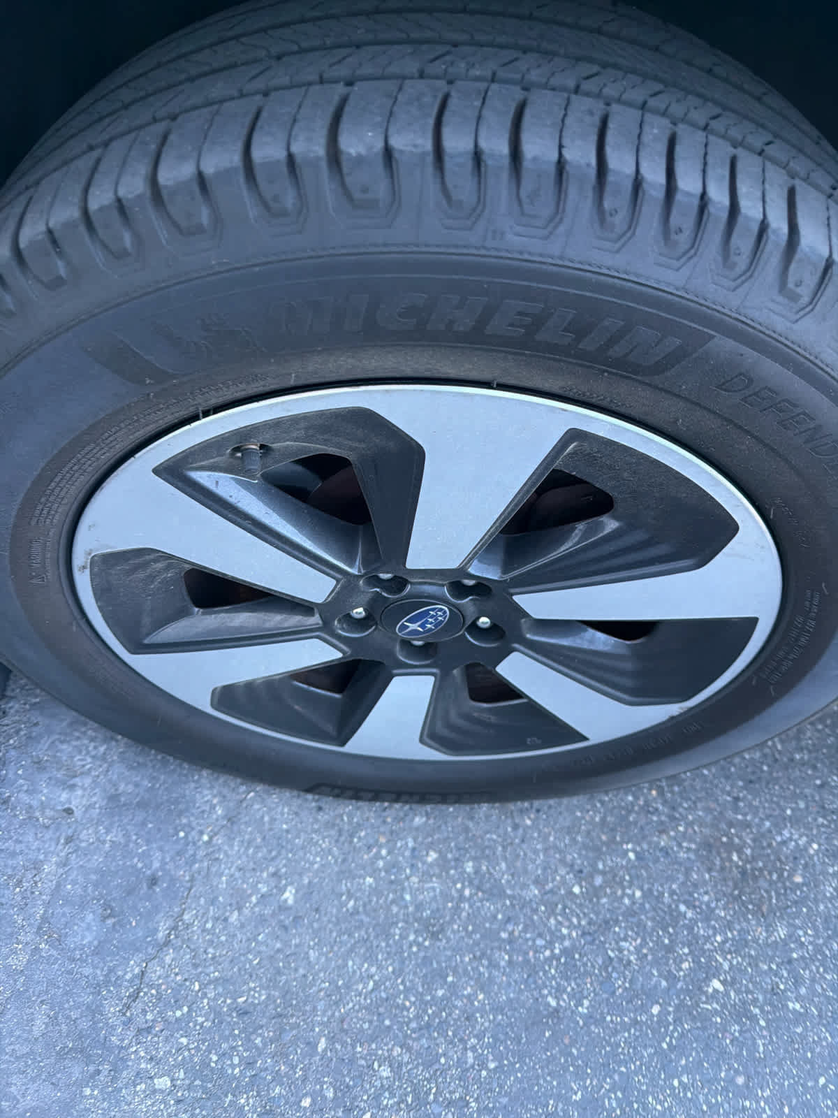 Used 2018 Subaru Forester 2.5i Premium AWD/4WD image 2