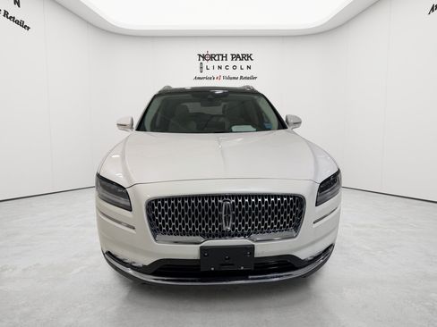 Used 2022 Lincoln Nautilus Black Label w/ Cargo Utility Package AWD/4WD image 8