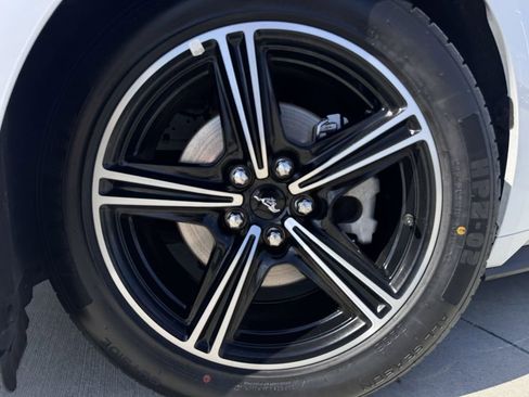 Used 2024 Ford Mustang Coupe RWD image 9
