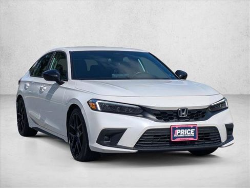 Used 2024 Honda Civic Sport image 3