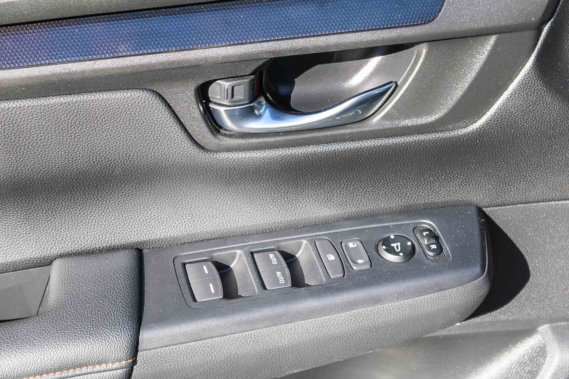 Used 2025 Honda CR-V Sport image 22