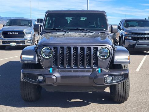 Used 2021 Jeep Wrangler Unlimited Sahara image 2