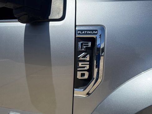 Used 2022 Ford F450 Platinum w/ FX4 Off-Road Package AWD/4WD image 7