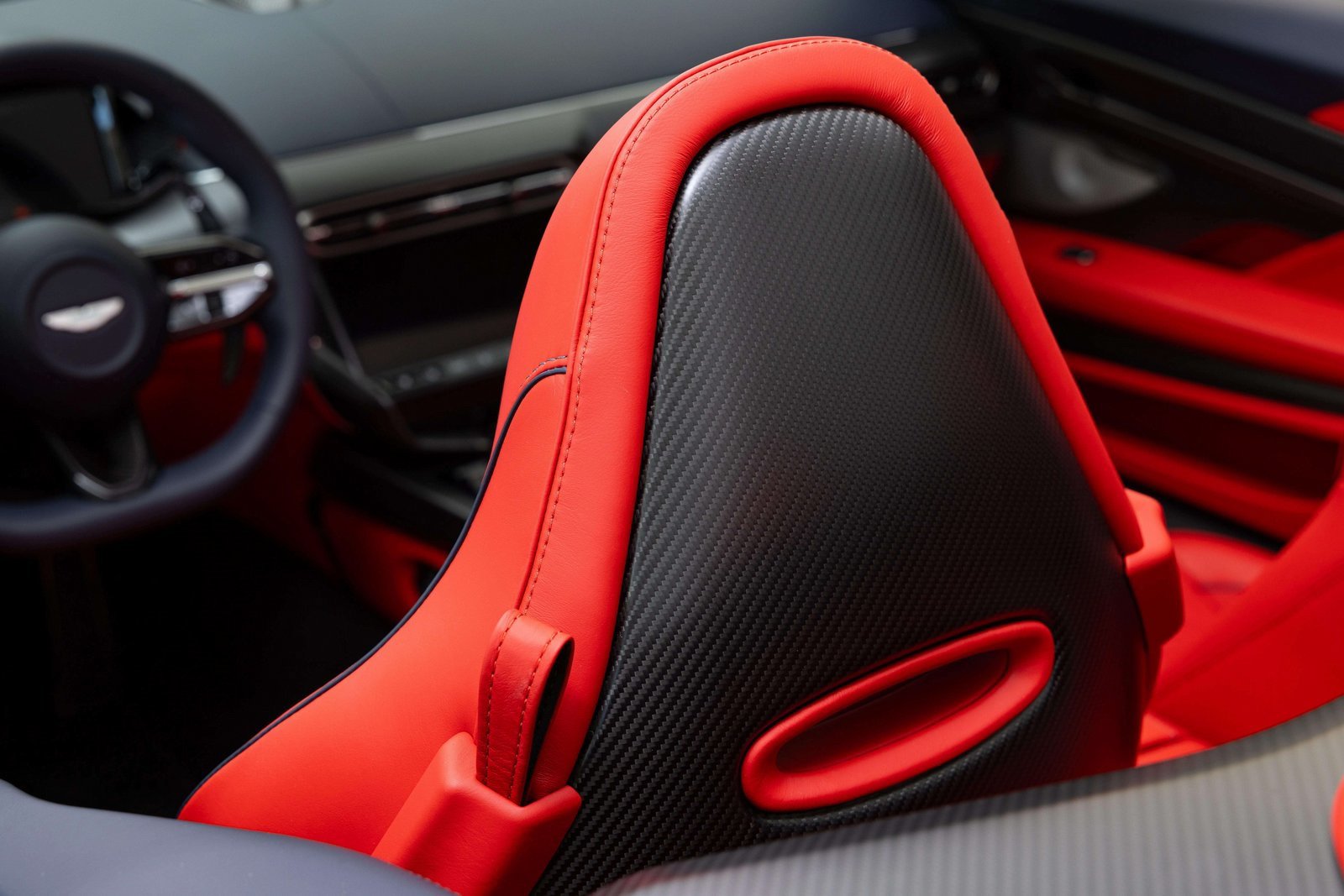 New 2026 Aston Martin Vanquish Convertible RWD image 71