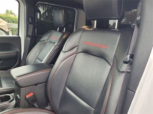 Used 2023 Jeep Gladiator Rubicon w/ Cold Weather Group image 12