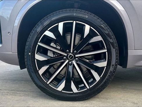 New 2026 Volvo XC90 B6 Ultra w/ Protection Package Premier AWD/4WD image 42