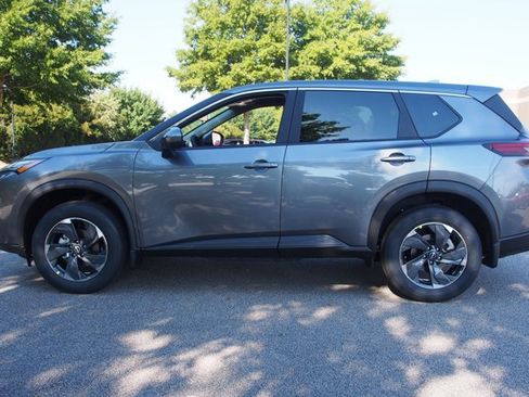 Used 2026 Nissan Rogue SV FWD image 4