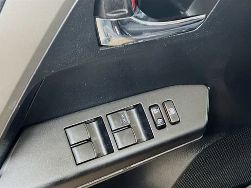 Used 2016 Toyota RAV4 XLE FWD image 17