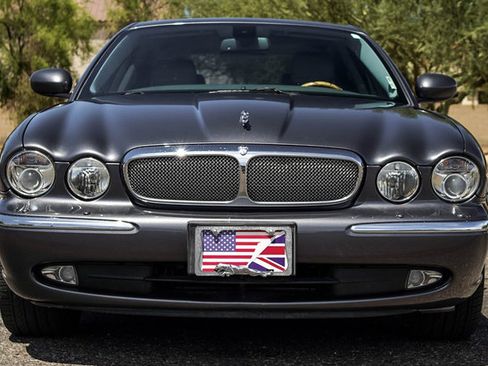 Used 2006 Jaguar XJ8 RWD image 13
