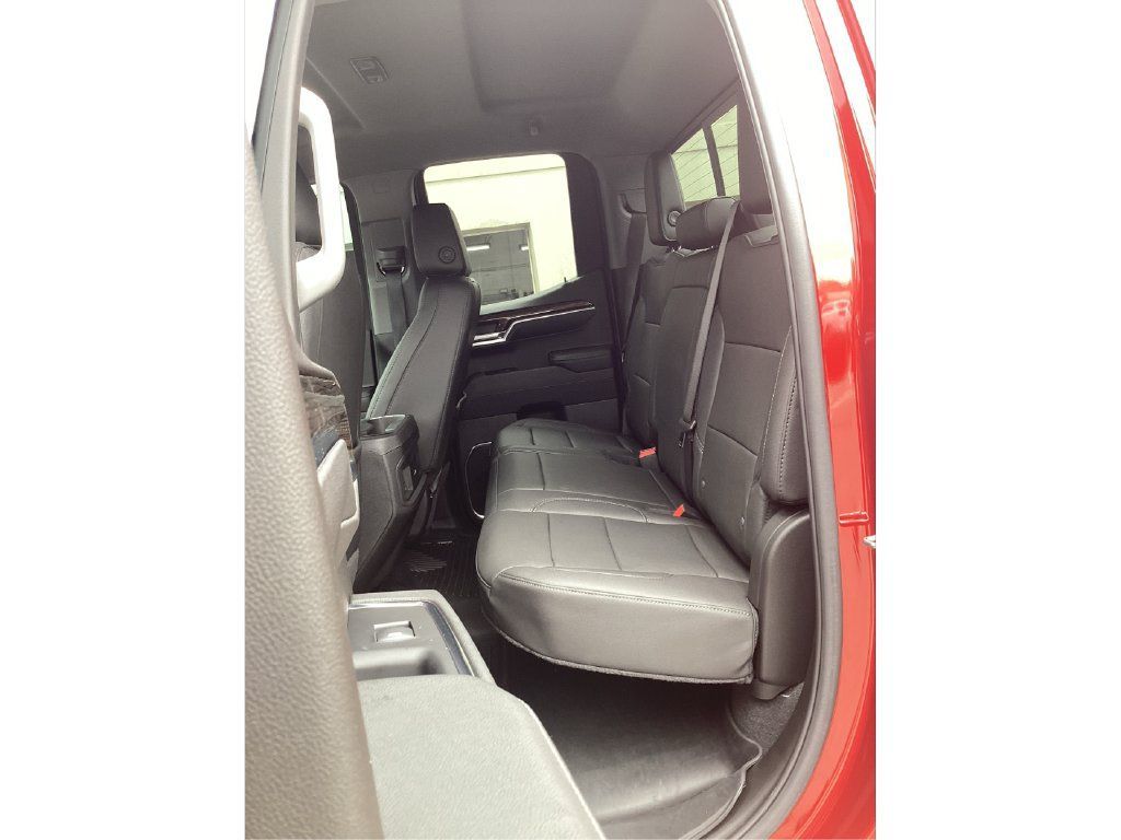 Used 2024 Chevrolet Silverado 1500 RST w/ Convenience Package II AWD/4WD image 11