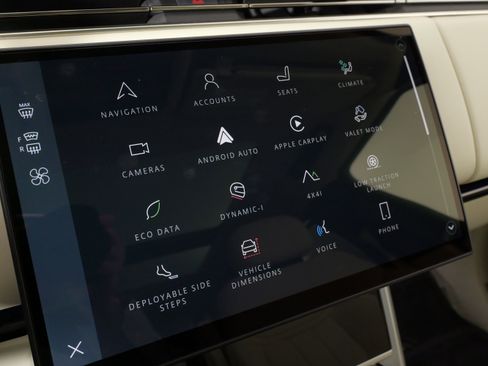 Used 2025 Land Rover Range Rover Long Wheelbase SE image 60