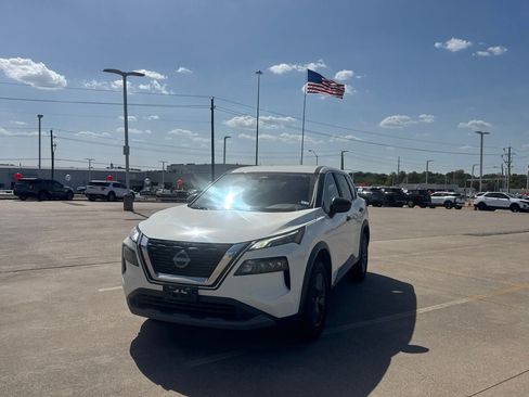 Certified 2023 Nissan Rogue S FWD image 8