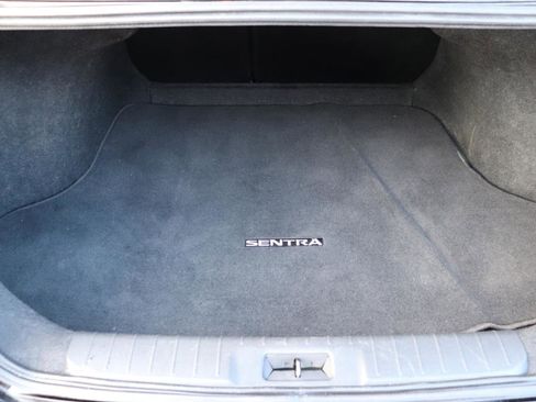 Used 2024 Nissan Sentra SV FWD image 45