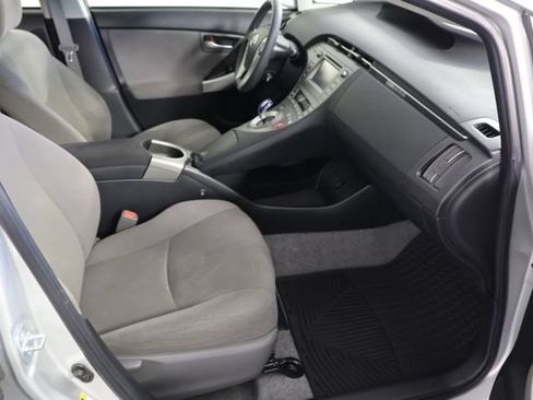 Used 2015 Toyota Prius Three FWD image 20