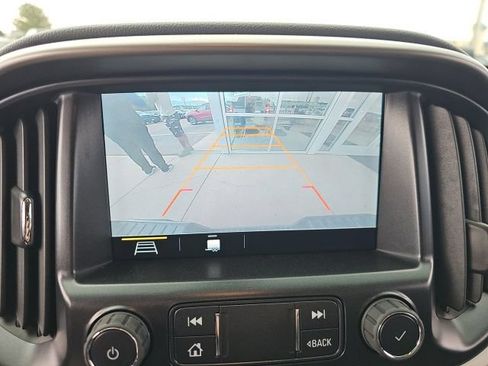 Used 2021 Chevrolet Colorado Z71 AWD/4WD image 23