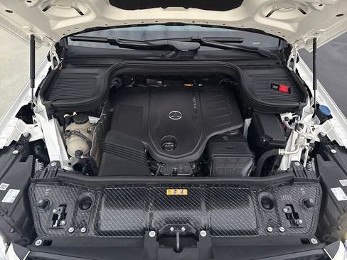 Used 2022 Mercedes-Benz GLS 450 4MATIC image 28