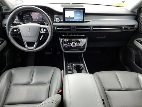 Certified 2020 Lincoln Corsair Standard w/ Convenience Package image 15