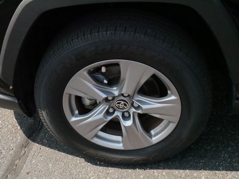 Certified 2025 Toyota RAV4 LE AWD/4WD image 15