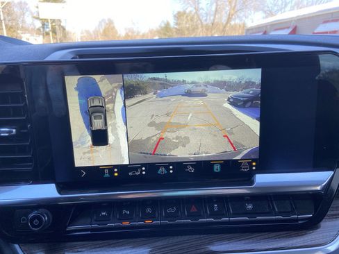 Used 2022 Chevrolet Silverado 1500 LT w/ Safety Package image 22