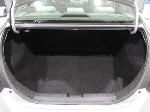 Used 2010 Honda Civic LX image 17