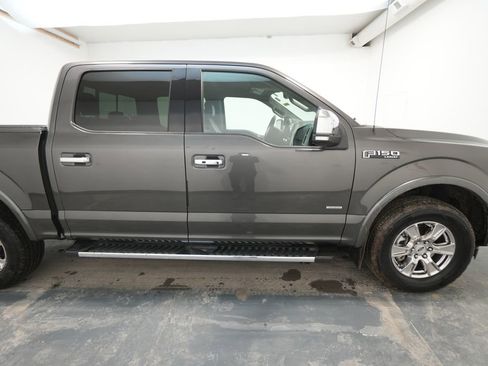 Used 2017 Ford F150 Lariat w/ Equipment Group 502A Luxury image 10