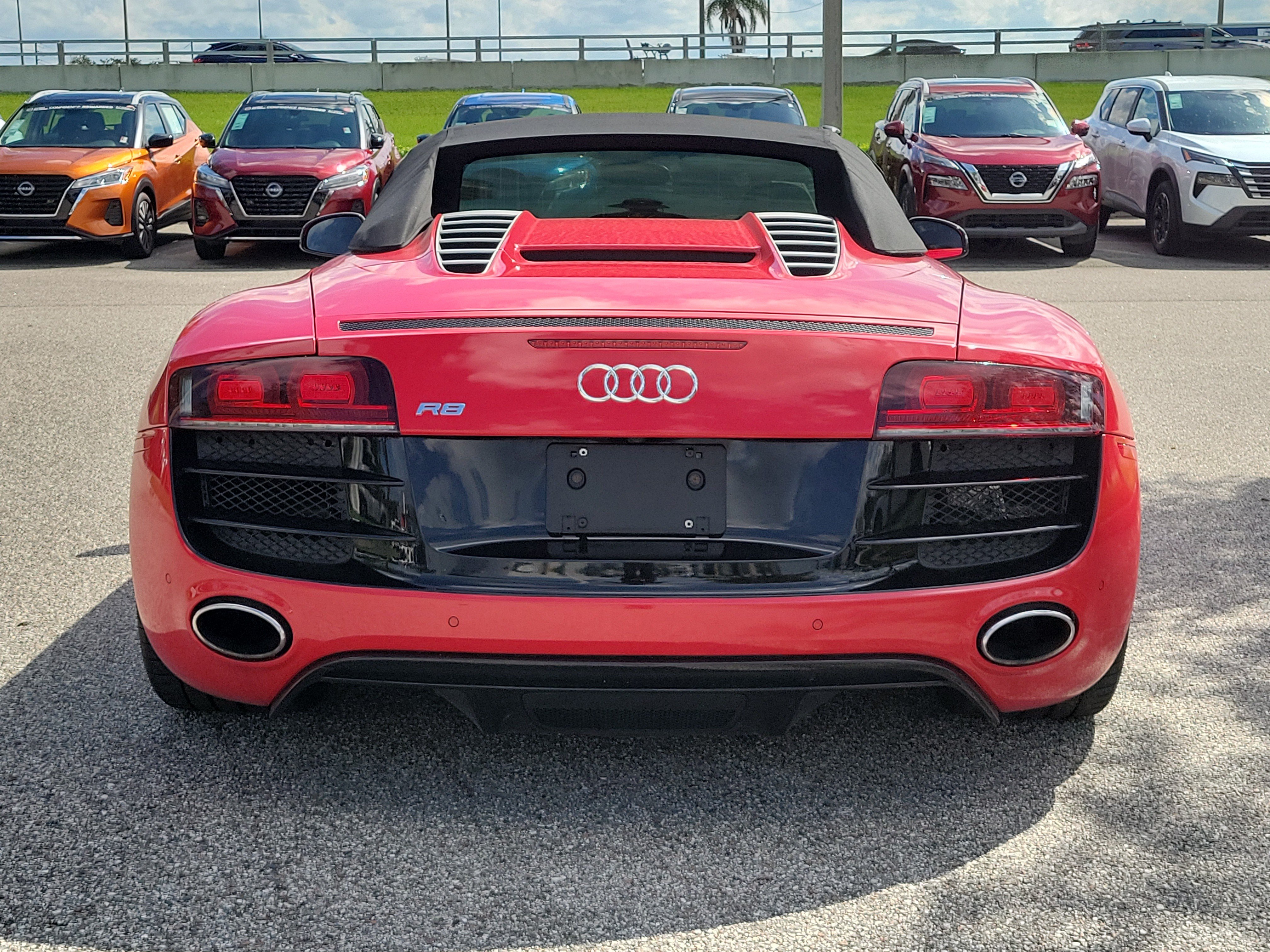 Used 2011 Audi R8 V10 AWD/4WD image 7