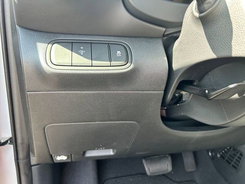 New 2026 Hyundai Venue SEL FWD image 16