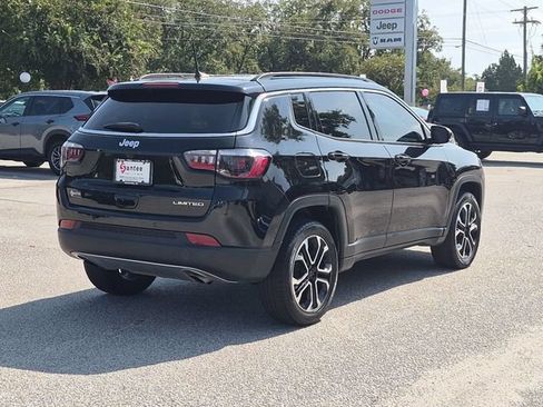 Used 2023 Jeep Compass Limited AWD/4WD image 3