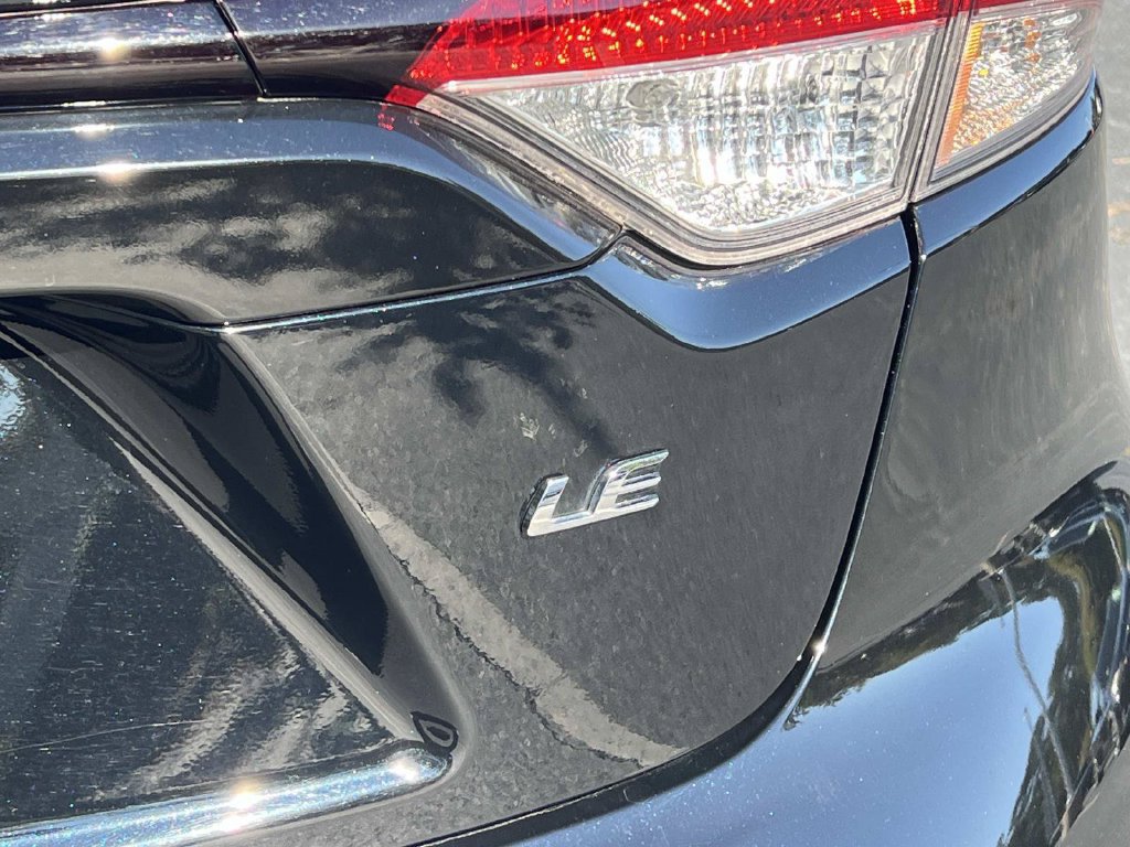 Used 2024 Toyota Corolla LE FWD image 9
