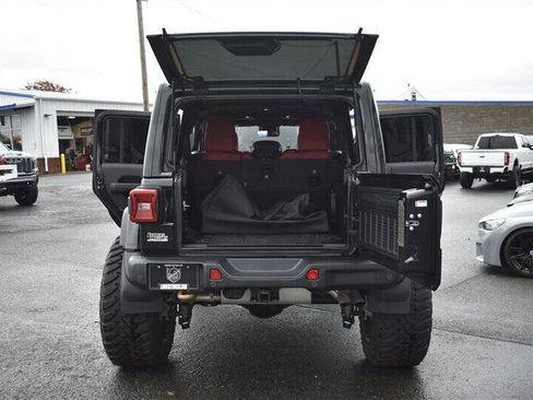 Used 2024 Jeep Wrangler Unlimited Rubicon 392 AWD/4WD image 39