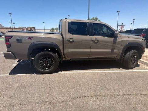 Used 2023 Nissan Frontier Pro-X w/ Pro-X Premium Package RWD image 2