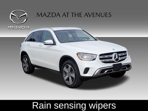 Used 2022 Mercedes-Benz GLC 300 4MATIC w/ Premium Package Lite image 3