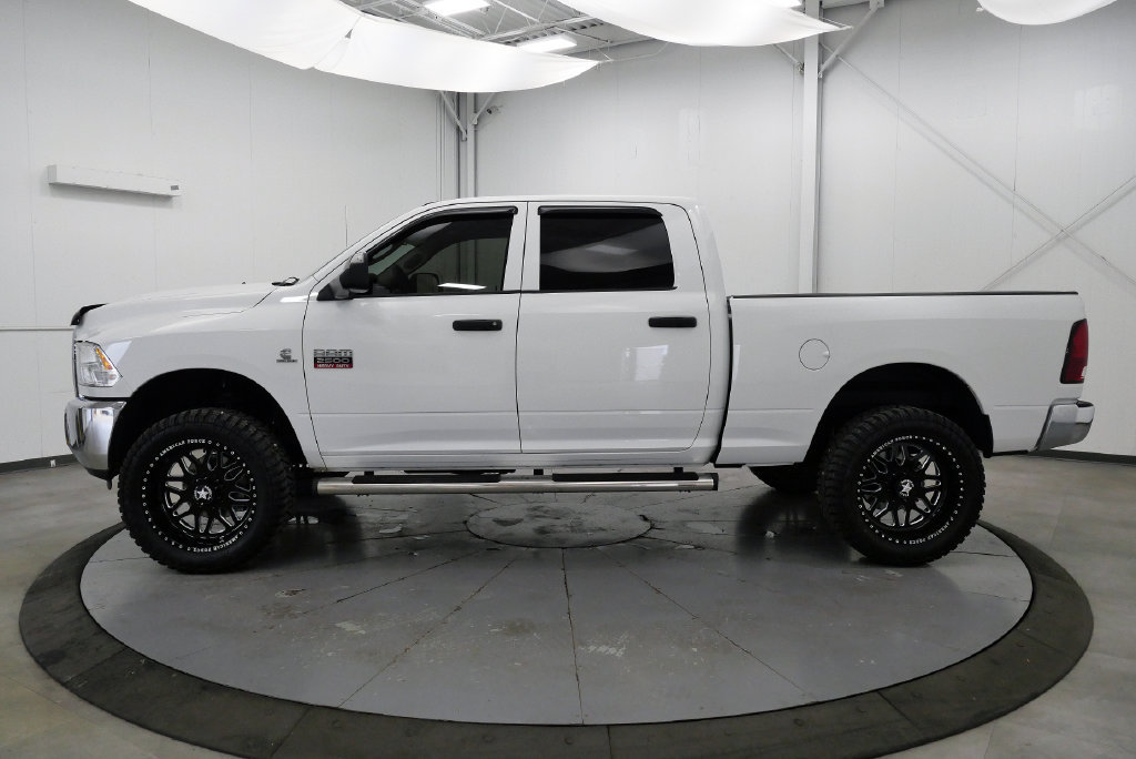 Used 2012 RAM 2500 ST w/ Chrome Appearance Group AWD/4WD image 8