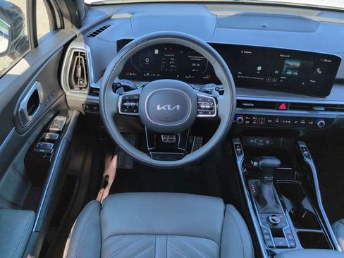 Used 2024 Kia Sorento SX Prestige w/ Sage Leather Package AWD/4WD image 16