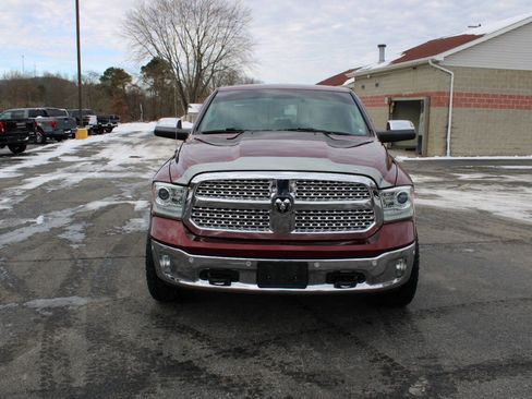 Used 2017 RAM 1500 Laramie w/ Convenience Group image 8