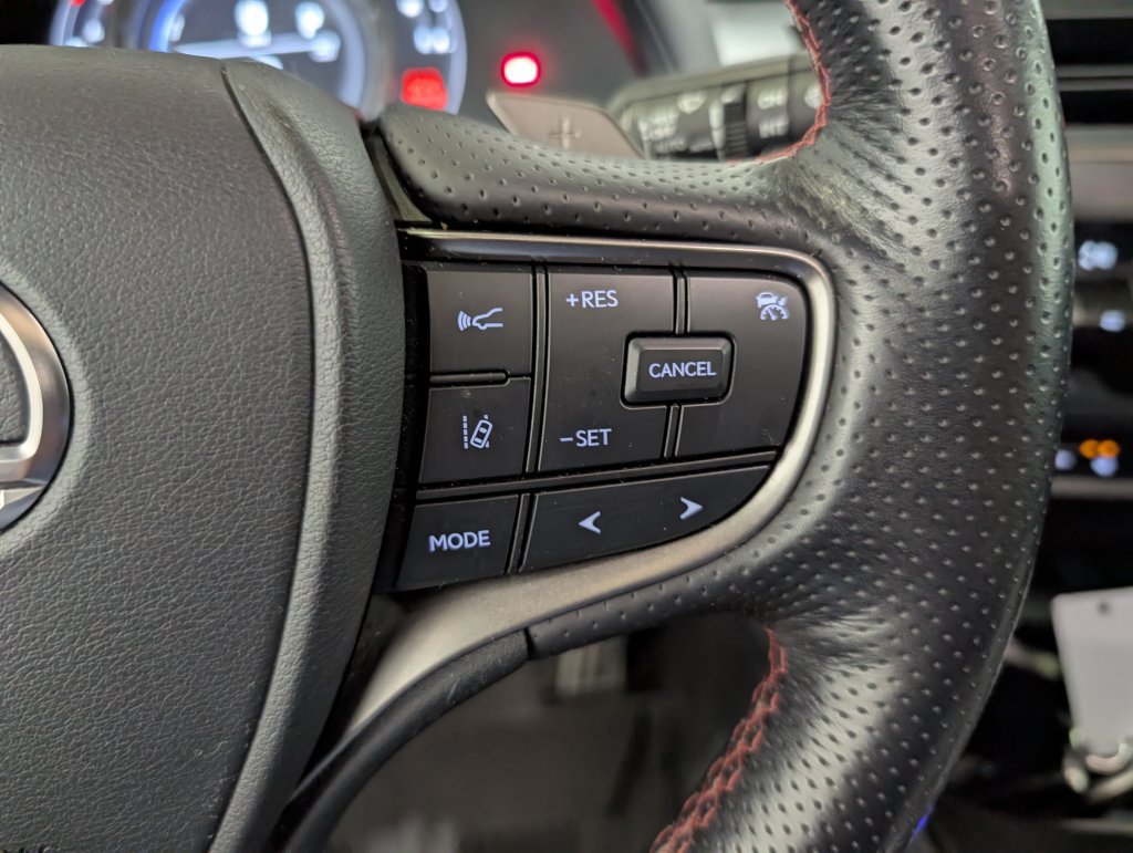 Used 2021 Lexus UX 250h F Sport w/ F Sport Premium Package AWD/4WD image 18
