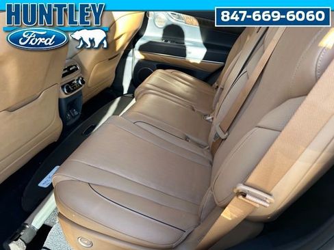 Used 2022 Genesis GV80 3.5T Advanced + image 12