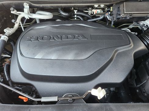 Certified 2022 Honda Pilot TrailSport image 31