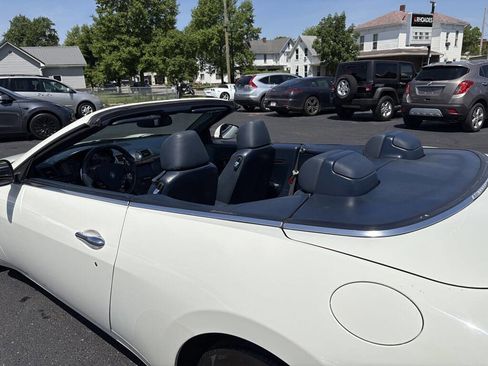 Used 2013 Maserati GranTurismo Convertible RWD image 10