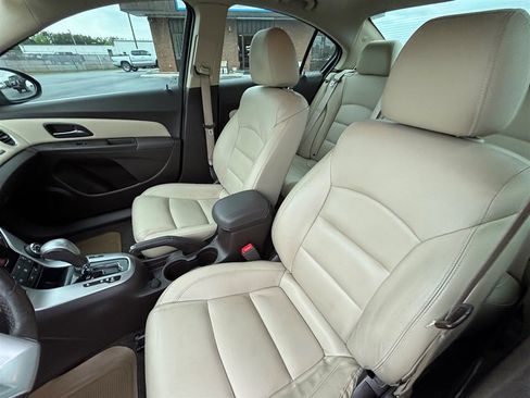 Used 2014 Chevrolet Cruze LT w/ RS Package FWD image 12
