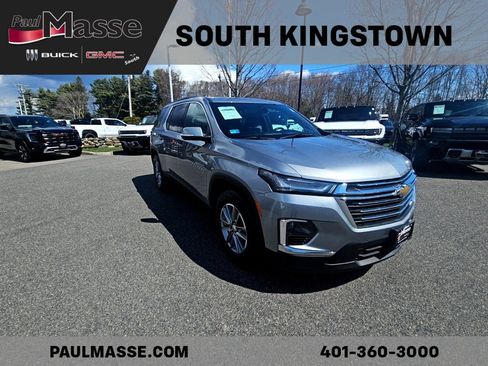 Used 2023 Chevrolet Traverse LT w/ Rear Camera Mirror Package image 8