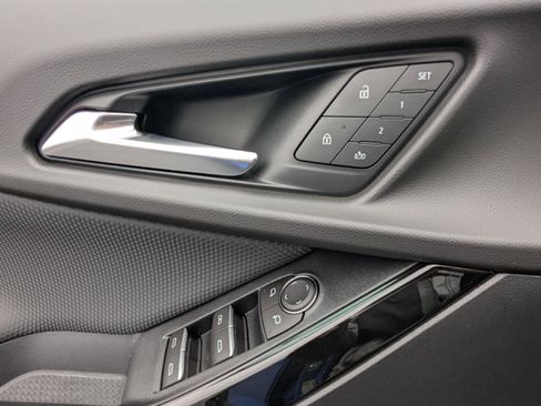 New 2026 Chevrolet Equinox RS w/ Convenience Package III image 44