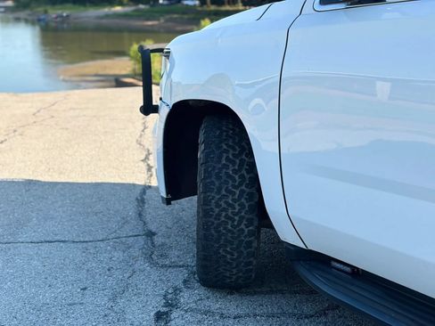 Used 2017 Chevrolet Tahoe 4WD image 18