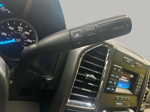 Used 2017 Ford F250 XLT w/ XLT Value Package AWD/4WD image 18