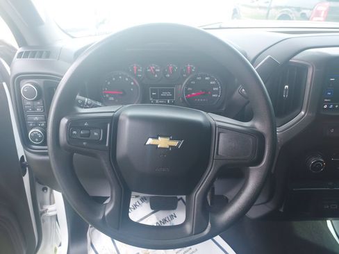 Used 2020 Chevrolet Silverado 1500 Custom w/ Custom Value Package AWD/4WD image 17