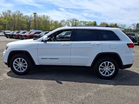 Used 2021 Jeep Grand Cherokee Laredo AWD/4WD image 7
