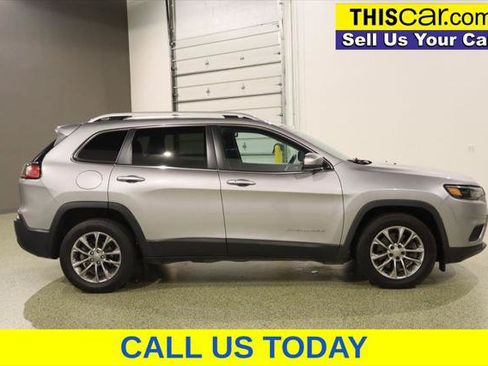 Used 2019 Jeep Cherokee Latitude Plus FWD image 9
